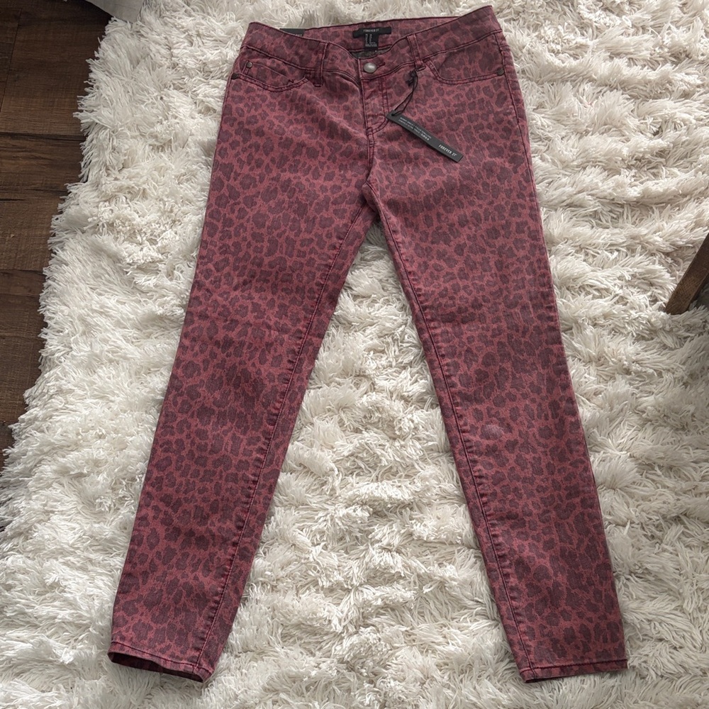 Womens FOREVER 21 Red Animal Print Wash Skinny Jeans Size 28/29 NEW
